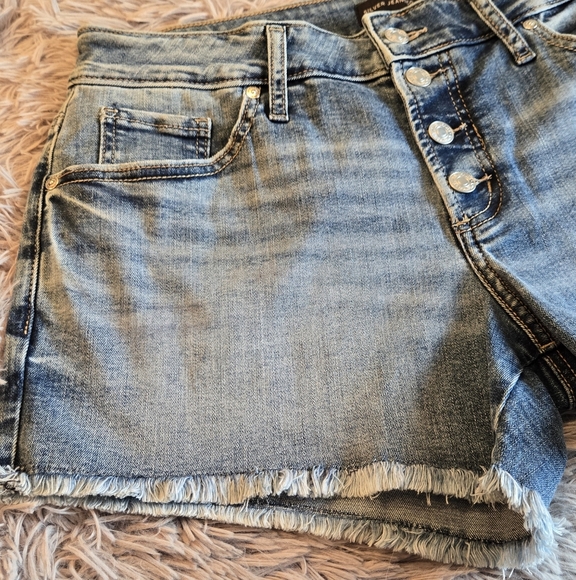 Silver Jeans Boyfriend Shorts Size 30 - Picture 6 of 11